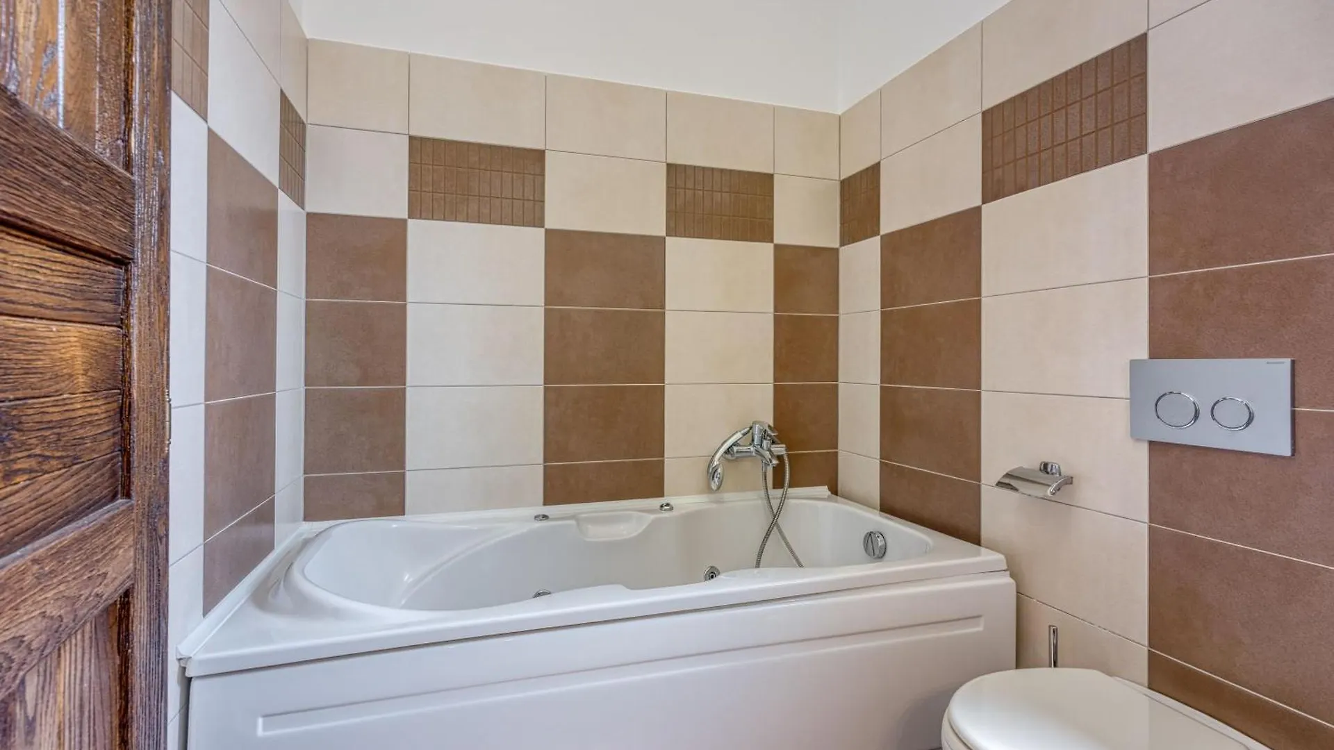 Villa Kristina With Pool - Happy Rentals Tar-Vabriga
